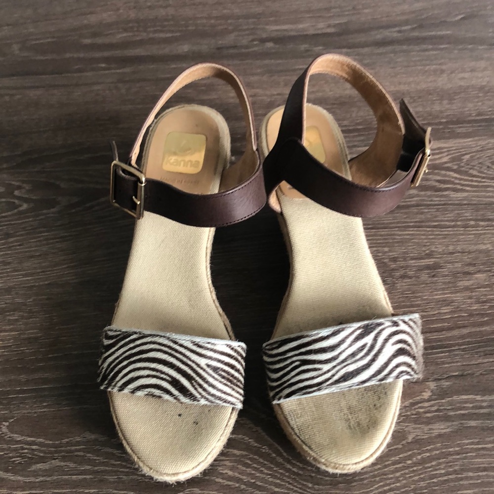 Kanna shoes size 38, wedge style
